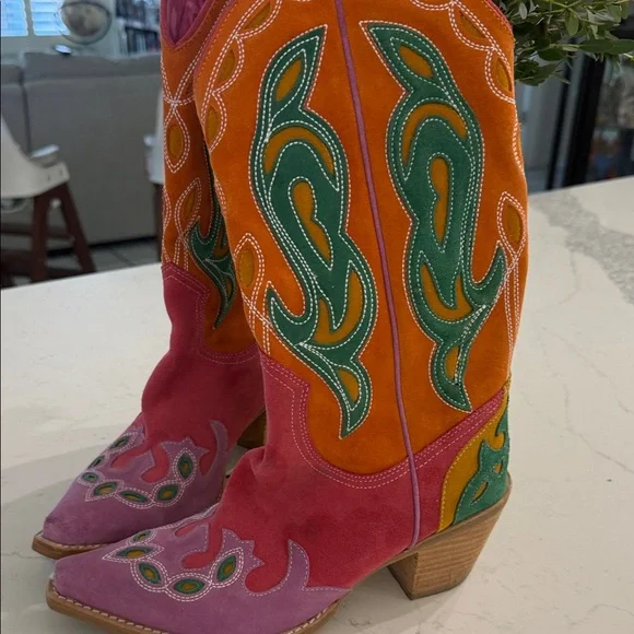 Women's Pink & Orange Embroidered Western Boots - Picture 2 of 10